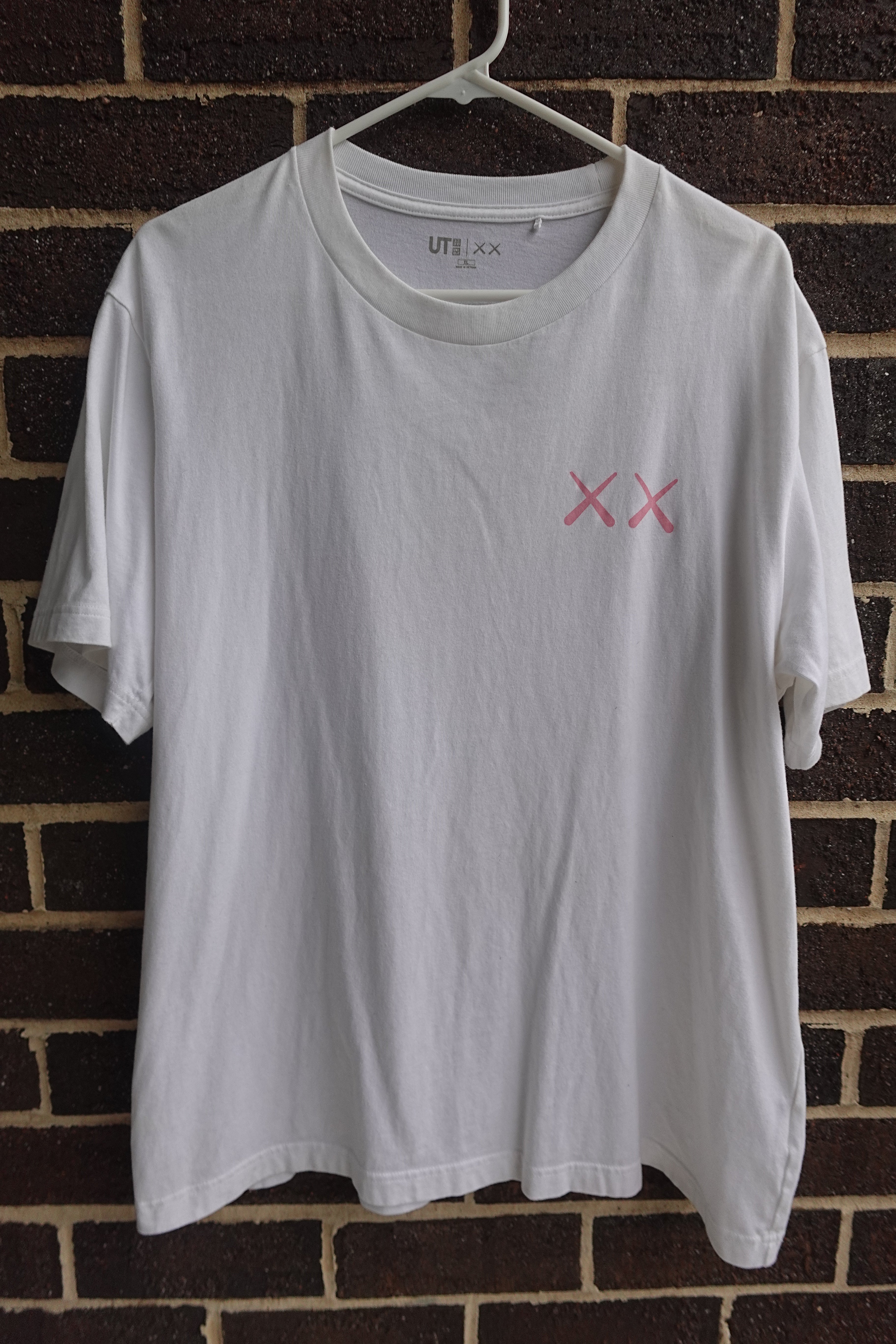KAWS x Uniqlo Tee